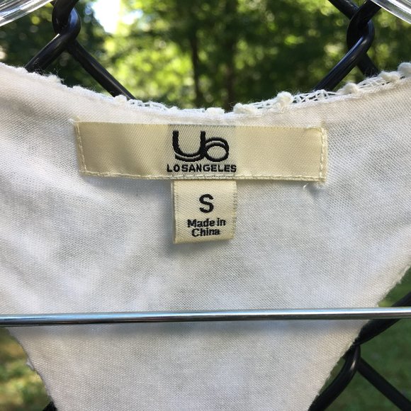 White Lace Flowy Tank by 'Ya Los Angeles' - Picture 4 of 4